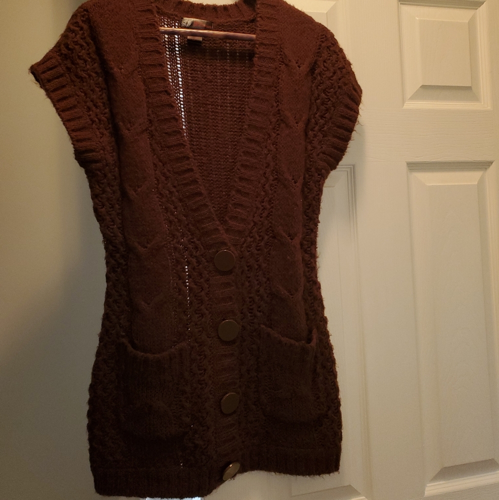 A short sleeve cardigan Sweater